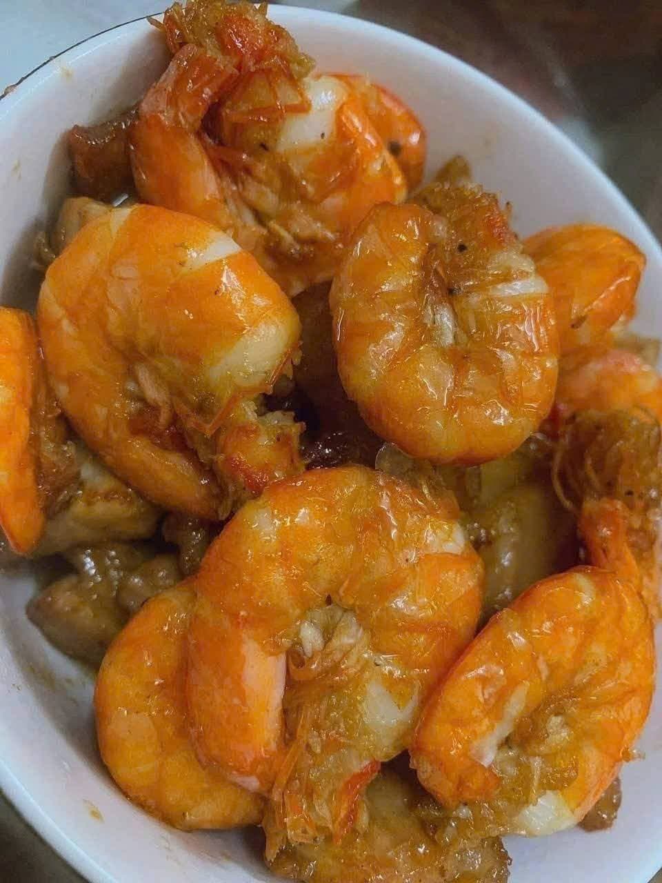 Bán tôm thẻ biển thiên nhiên tươi sống, thịt ngọt, giá 1kg 180k, 2kg 350k. Bao tươi ngon, kiểm tra hàng thoải mái. Miễn ship Vin. - 4/5