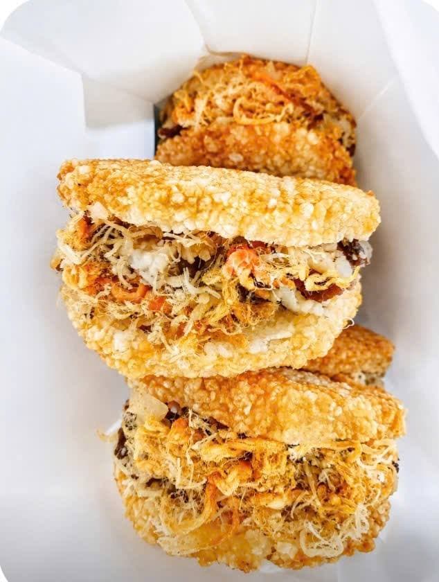 Đồ ăn vặt nóng giòn: xôi chiên, bánh mì nướng muối ớt, bánh tráng cuốn, trứng cút xào bơ, cá viên chiên, trà chanh, freeship đơn từ 50k. Đặt ngay! - 1/5