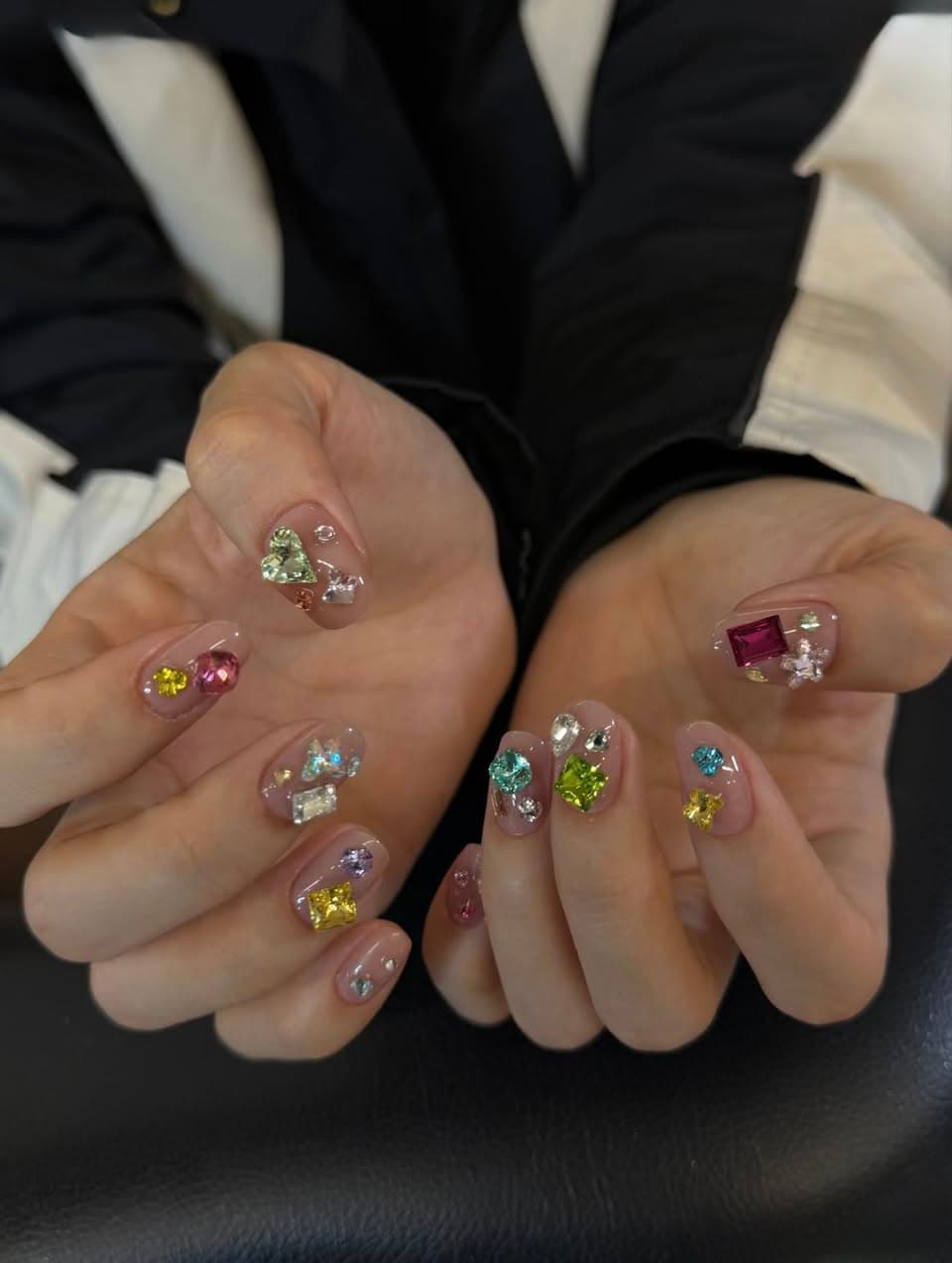 Nari Naillab S10.07: Dịch vụ làm móng, sơn gel, combo từ 99k, bảo hành 7 ngày, không gian thư giãn tại Vinhomes Grand Park Q9. Đặt lịch: 0949291250. - 1/5