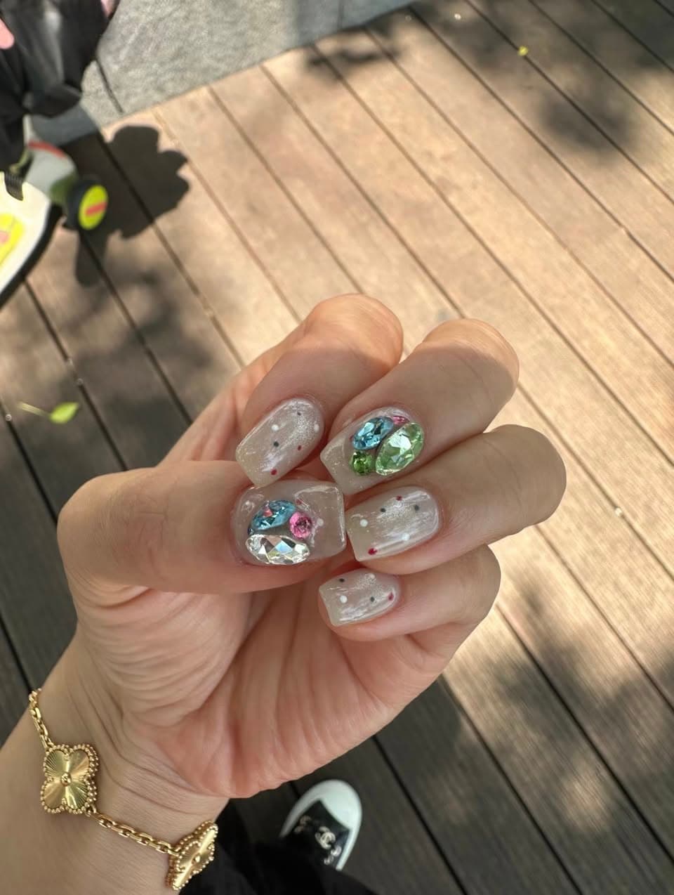 Nari Naillab S10.07: Dịch vụ làm móng, sơn gel, combo từ 99k, bảo hành 7 ngày, không gian thư giãn tại Vinhomes Grand Park Q9. Đặt lịch: 0949291250. - 2/5