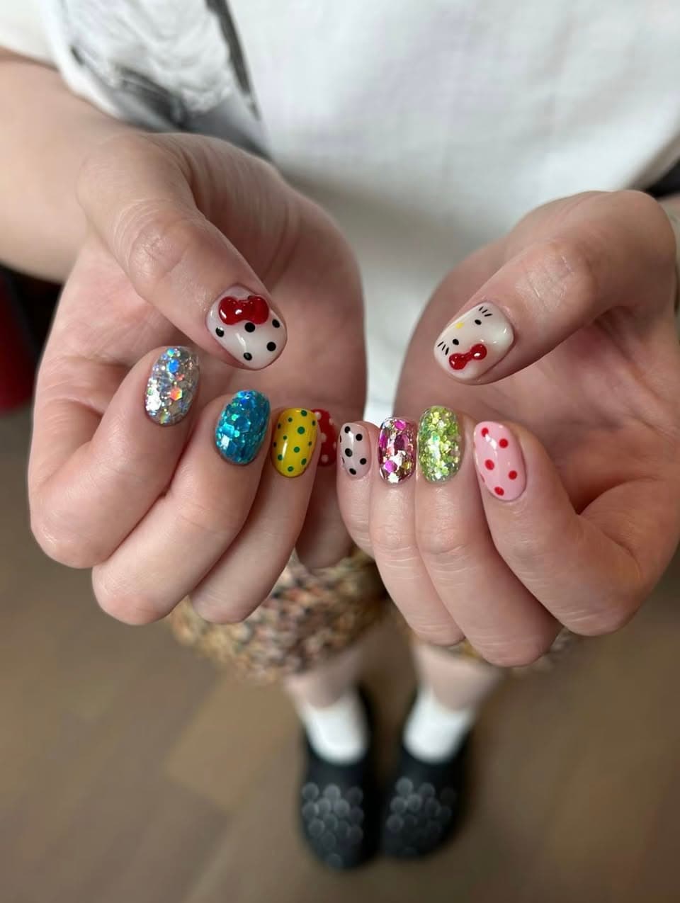 Nari Naillab S10.07: Dịch vụ làm móng, sơn gel, combo từ 99k, bảo hành 7 ngày, không gian thư giãn tại Vinhomes Grand Park Q9. Đặt lịch: 0949291250. - 3/5