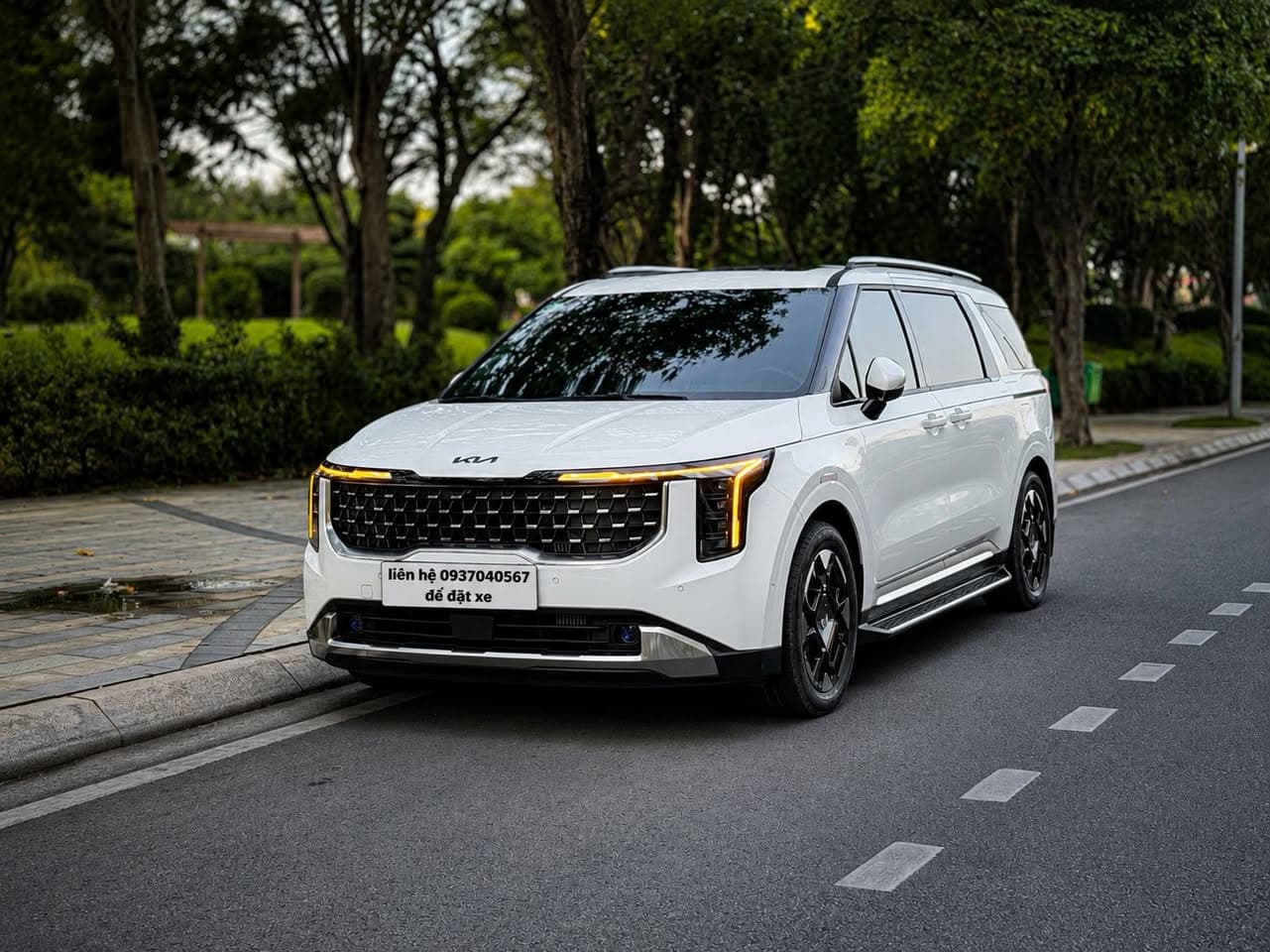 Dịch vụ cho thuê xe Kia Carnival 2025 (7-11 chỗ, limousine) có tài xế tại TP.HCM và các tỉnh lân cận, phục vụ sân bay, cưới hỏi, city tour, công tác, hợp đồng doanh nghiệp. - 4/5
