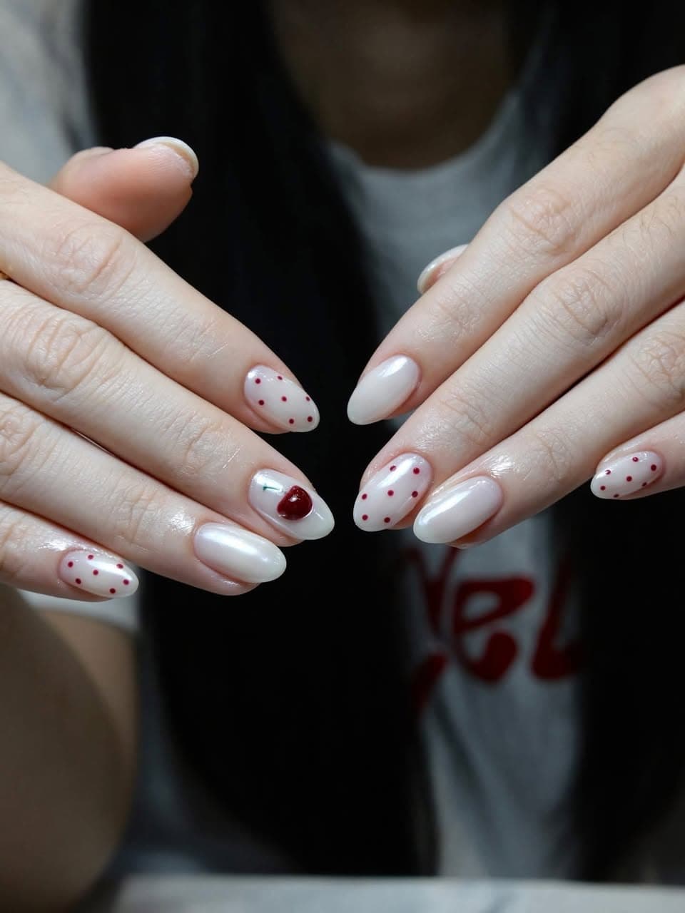 Tiệm nail 1:1 tại S6.01 VinHomes Grand Park, giá ưu đãi cho HSSV, làm móng đẹp, bền, bảo hành 5 ngày. Đặt lịch trước để không phải chờ. - 2/4