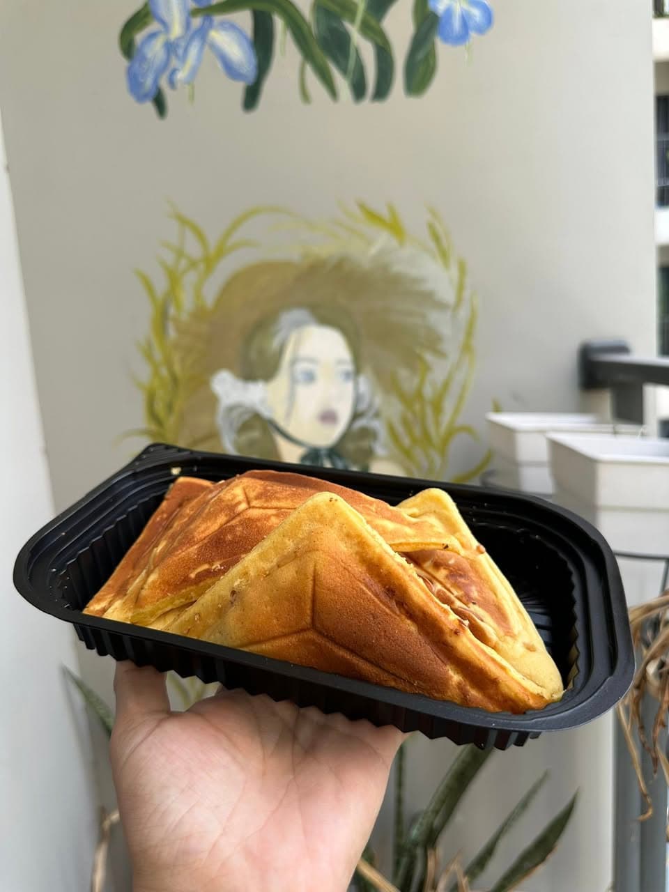 Bán hotdog ăn vặt với nhiều loại nhân mặn và ngọt, phục vụ từ 7h sáng đến 2h khuya. Freeship nội khu từ 3 bánh, đặt bánh qua số điện thoại. - 4/4