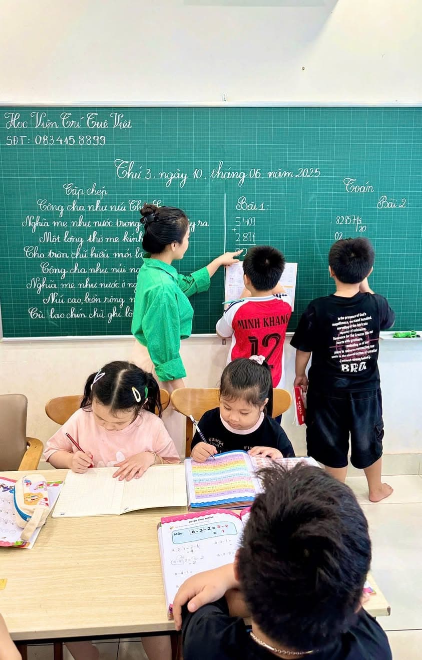 Học viện Ươm Mầm Trí Tuệ Việt tuyển sinh các khóa học hè, ôn hè, luyện thi, kèm bài 1:1, luyện viết chữ đẹp, học tiếng Việt cho mọi lứa tuổi tại Q9, Q12. - 1/5