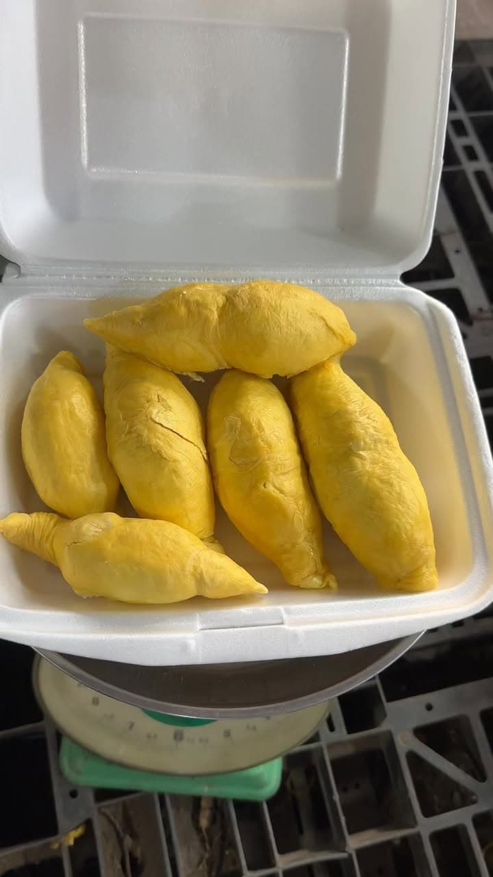 Bán gạo béo ngọt, giá 200k/bao, 230k/kg, free ship Vinhomes. Địa chỉ: 357 đường Lò Lu, gần mì cay Sasin, liên hệ Zalo 0933625573. - 1/5
