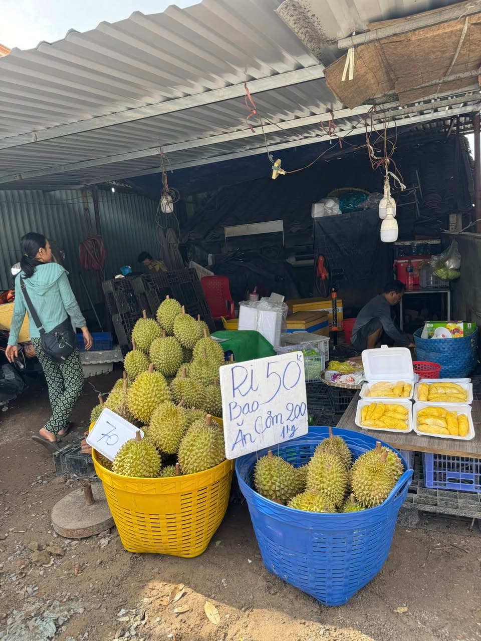 Bán gạo béo ngọt, giá 200k/bao, 230k/kg, free ship Vinhomes. Địa chỉ: 357 đường Lò Lu, gần mì cay Sasin, liên hệ Zalo 0933625573. - 5/5
