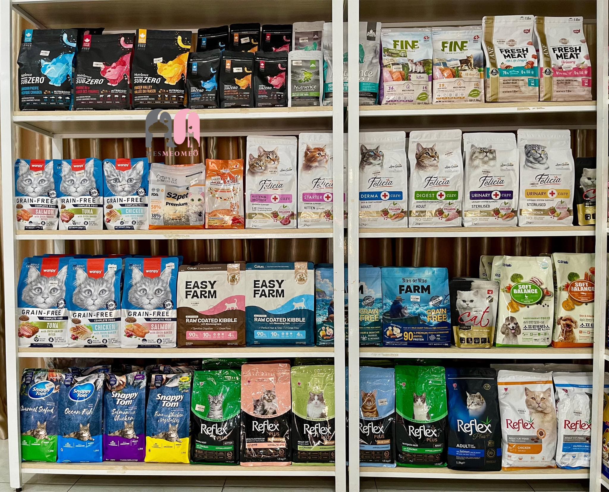 Dịch vụ Pet Shop & Cat Spa chuyên nghiệp cho mèo, gần Vinhomes Grand Park, Thủ Đức. Nhận chăm sóc và làm đẹp cho mèo. - 1/1