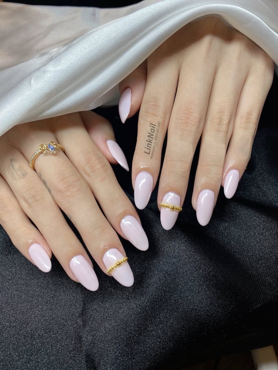 Dịch vụ làm nail riêng tư tại Vinhomes Grand Park, giảm 10% từ 15/5 đến 20/5. Đặt lịch trước để có bộ nail xinh, không gian thoải mái. - 4/4