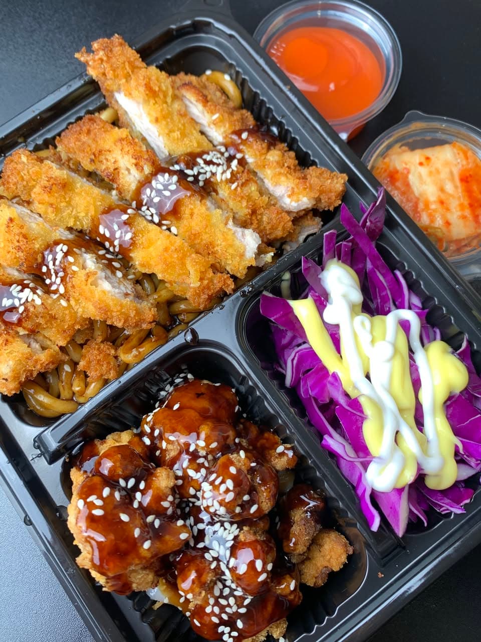 Cơm tối bán từ 18h-2h với các món cơm gà, cơm heo chiên xù, gà đút lò, canh rong biển, mì udon... Giao tại Vinhomes Grand Park. - 2/5