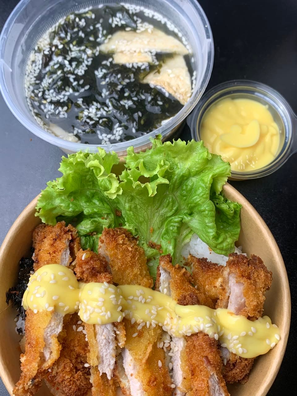 Cơm tối bán từ 18h-2h với các món cơm gà, cơm heo chiên xù, gà đút lò, canh rong biển, mì udon... Giao tại Vinhomes Grand Park. - 3/5
