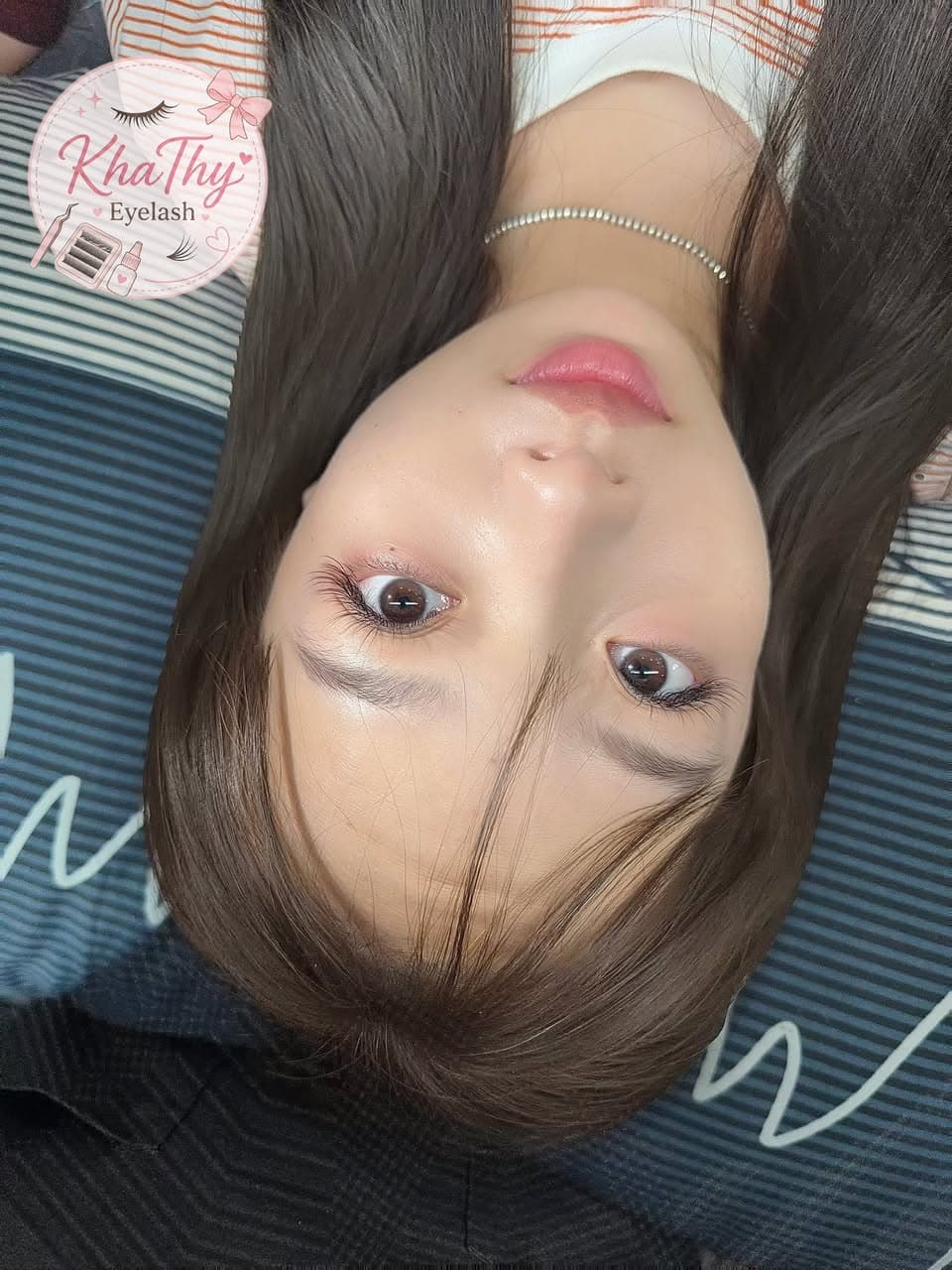 Dịch vụ nối mi và làm nail tại nhà quanh Vinhomes Grand Park Q9. Thiết kế mi phù hợp dáng mắt, nail từ nhẹ nhàng đến cá tính. Đặt lịch tư vấn trước. - 3/5