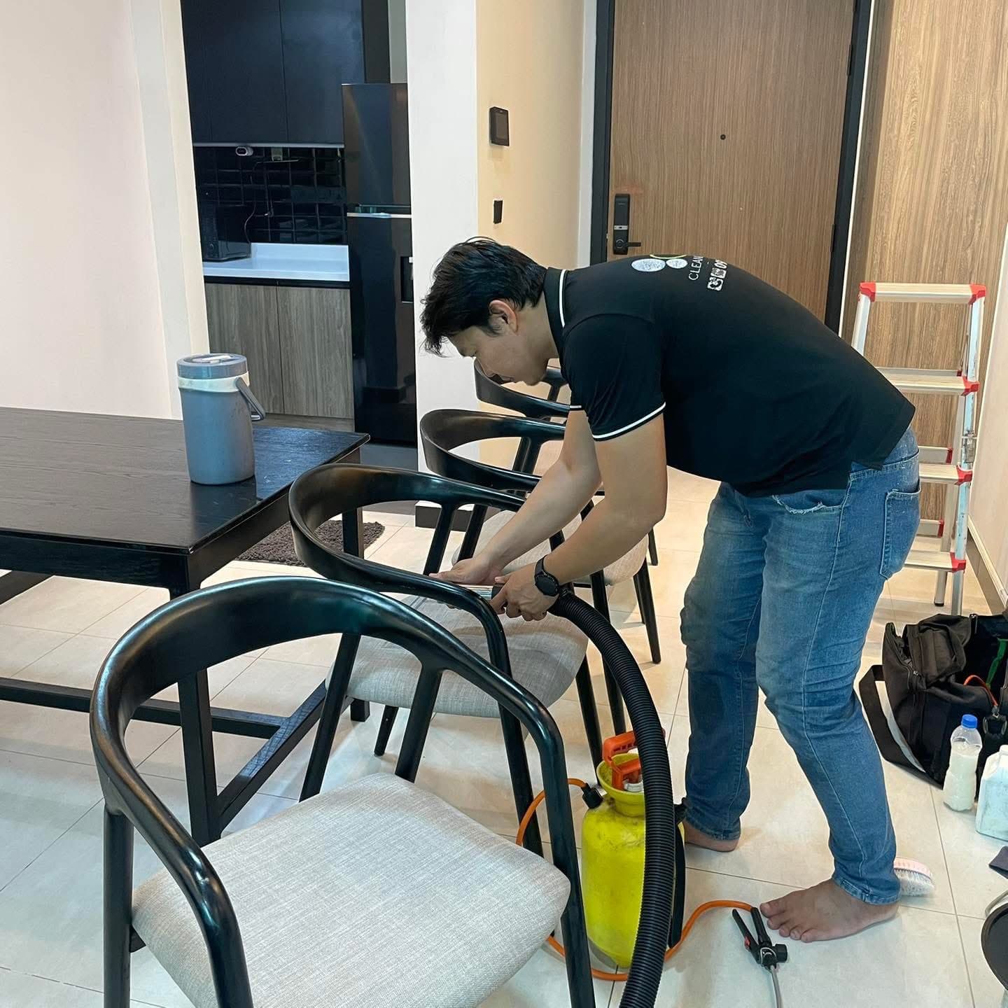 Dịch vụ vệ sinh sofa, nệm, rèm, thảm tận nhà. Sử dụng nước giặt tự nhiên, an toàn cho trẻ nhỏ. Giá từ 35k, liên hệ 090.809.3638. - 1/5