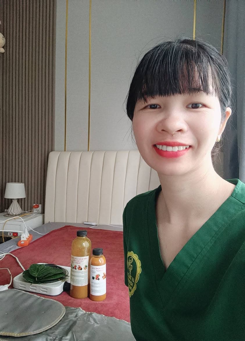 Dịch vụ chăm sóc sau sinh cho mẹ: xông phụ khoa, massage, siết eo, trị thâm, gội đầu tại nhà. Phục hồi sức khỏe, eo thon, dáng đẹp. Liên hệ Zalo 0975609384. - 2/3