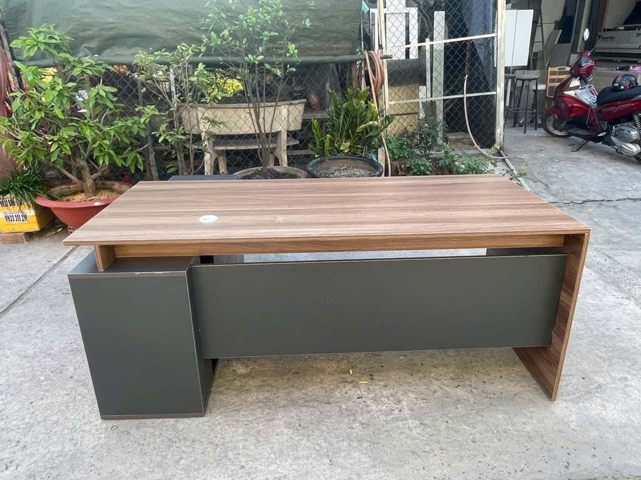 Tổng xả kho hàng thanh lý giá rẻ tại Bình Tân, chuyên bán đồ cũ, đồ gia dụng, nội thất cho cư dân. Liên hệ hotline/Zalo 0799676428. - 2/5
